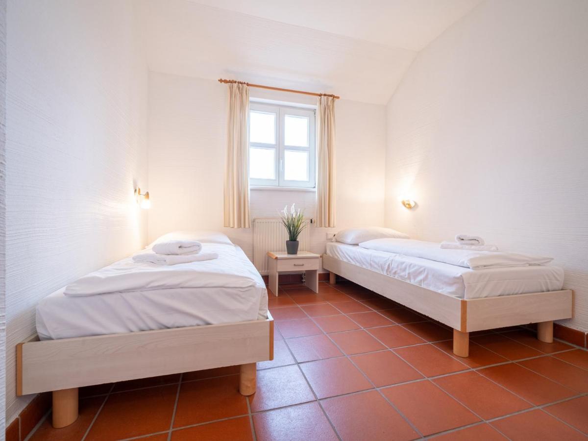 Feriendorf Rugana - Budget Appartement Mit 2 Schlafzimmern Und Terrasse A26 Dranske Exteriér fotografie